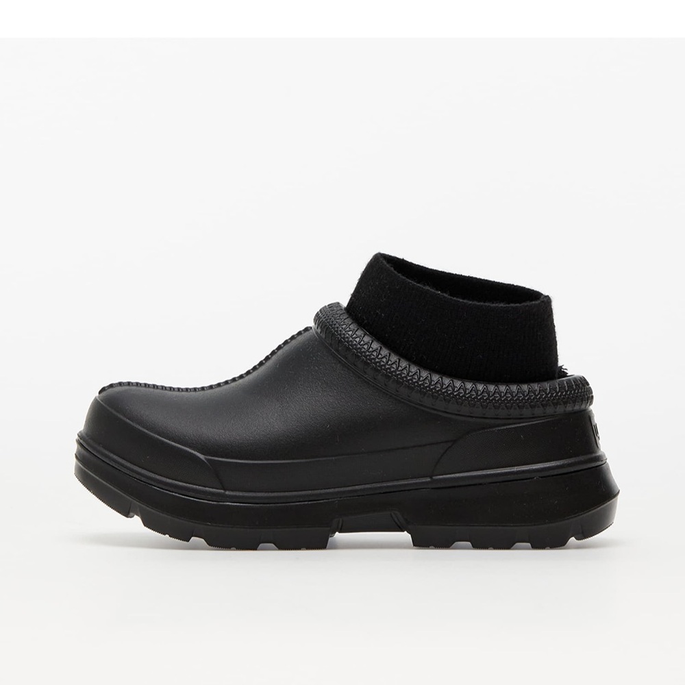 Black Waterproof Ugg Ankle Booties with Cushioned Sole